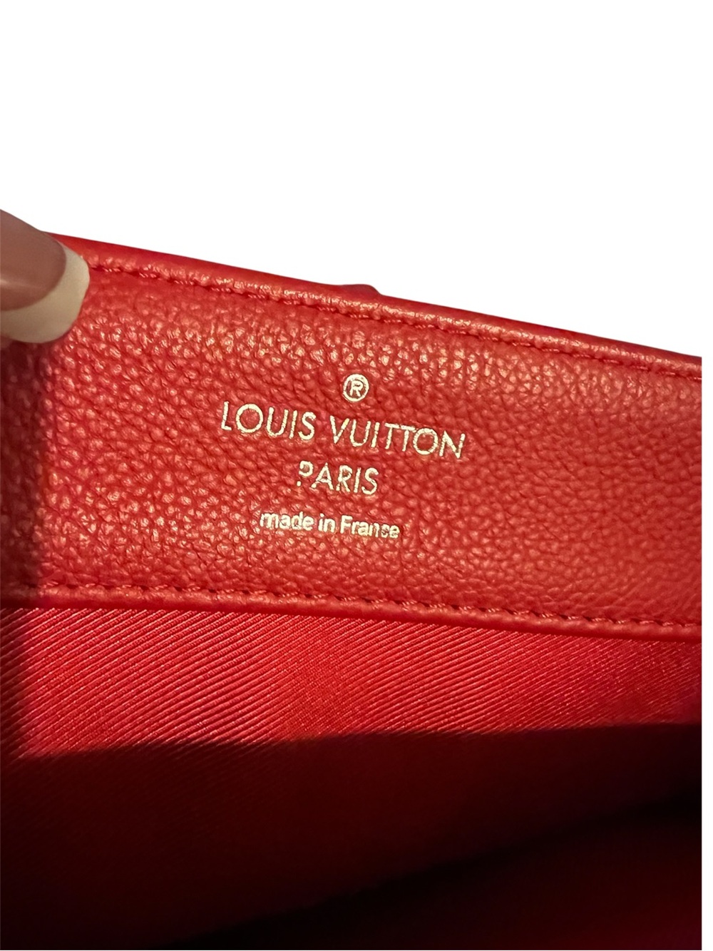 GORG! LOUIS VUITTON Red Taurillon Leather Lockme II - LIKE NEW! MAKE AN OFFER! - Picture 7 of 10